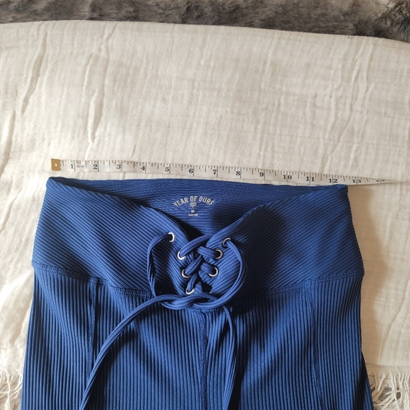 Year of Ours Ribbed Lace Up Football Leggings in Navy size Medium - Picture 17 of 17